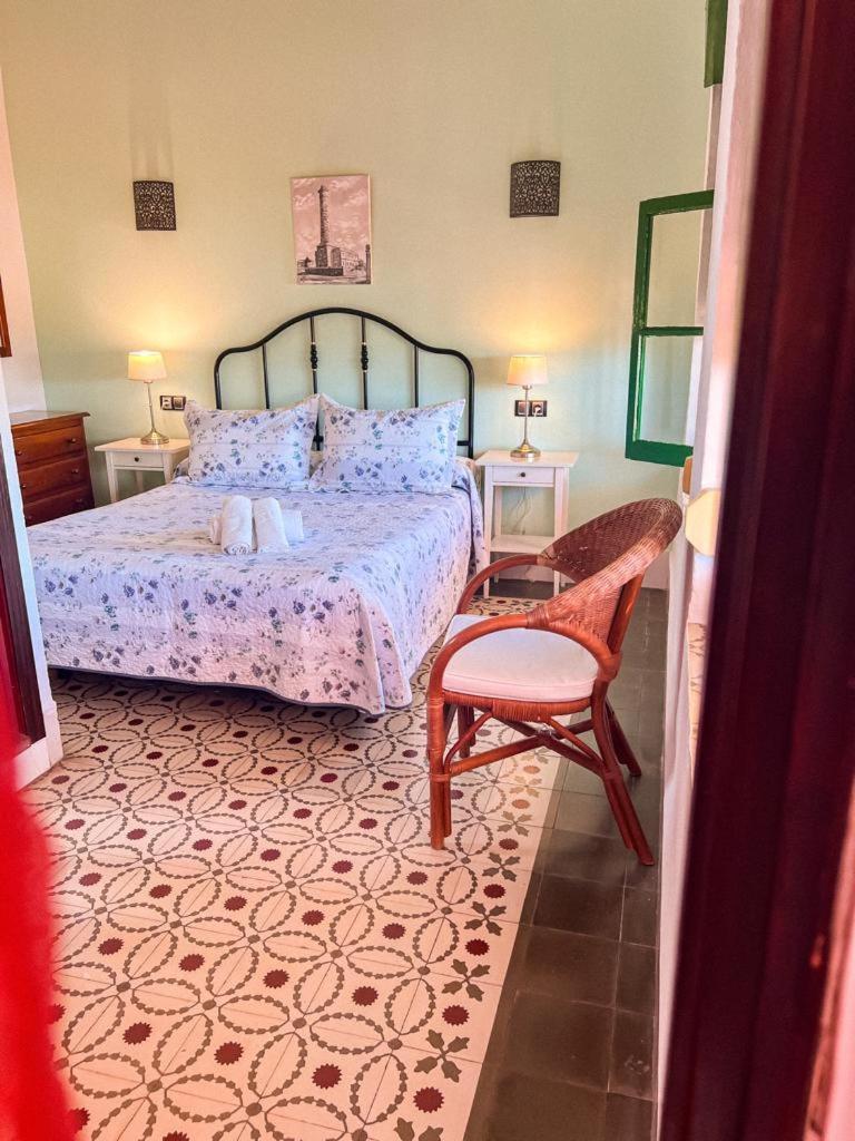 Hostal El Faro Чипиона Екстериор снимка