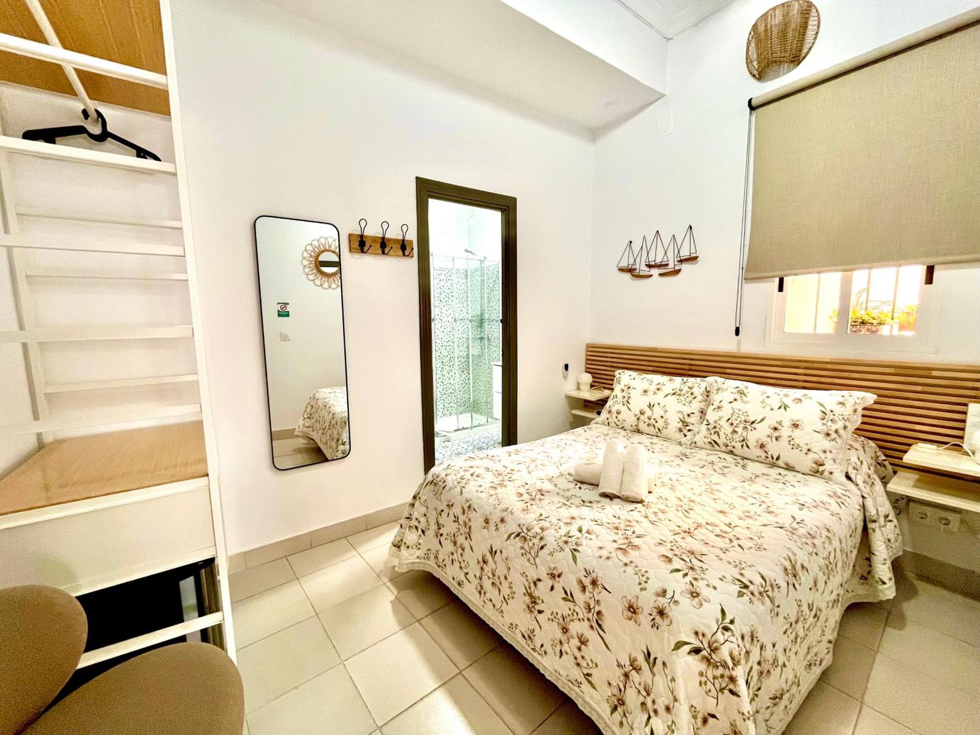 Hostal El Faro Чипиона Екстериор снимка