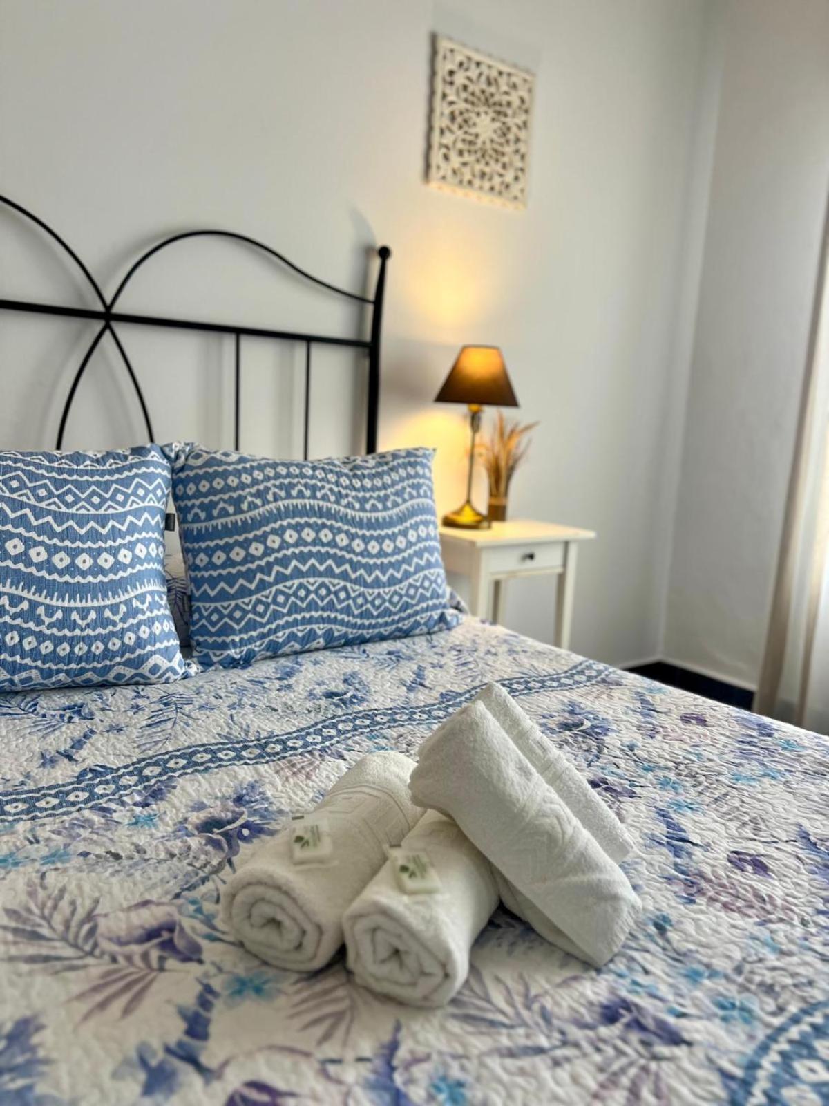 Hostal El Faro Чипиона Екстериор снимка