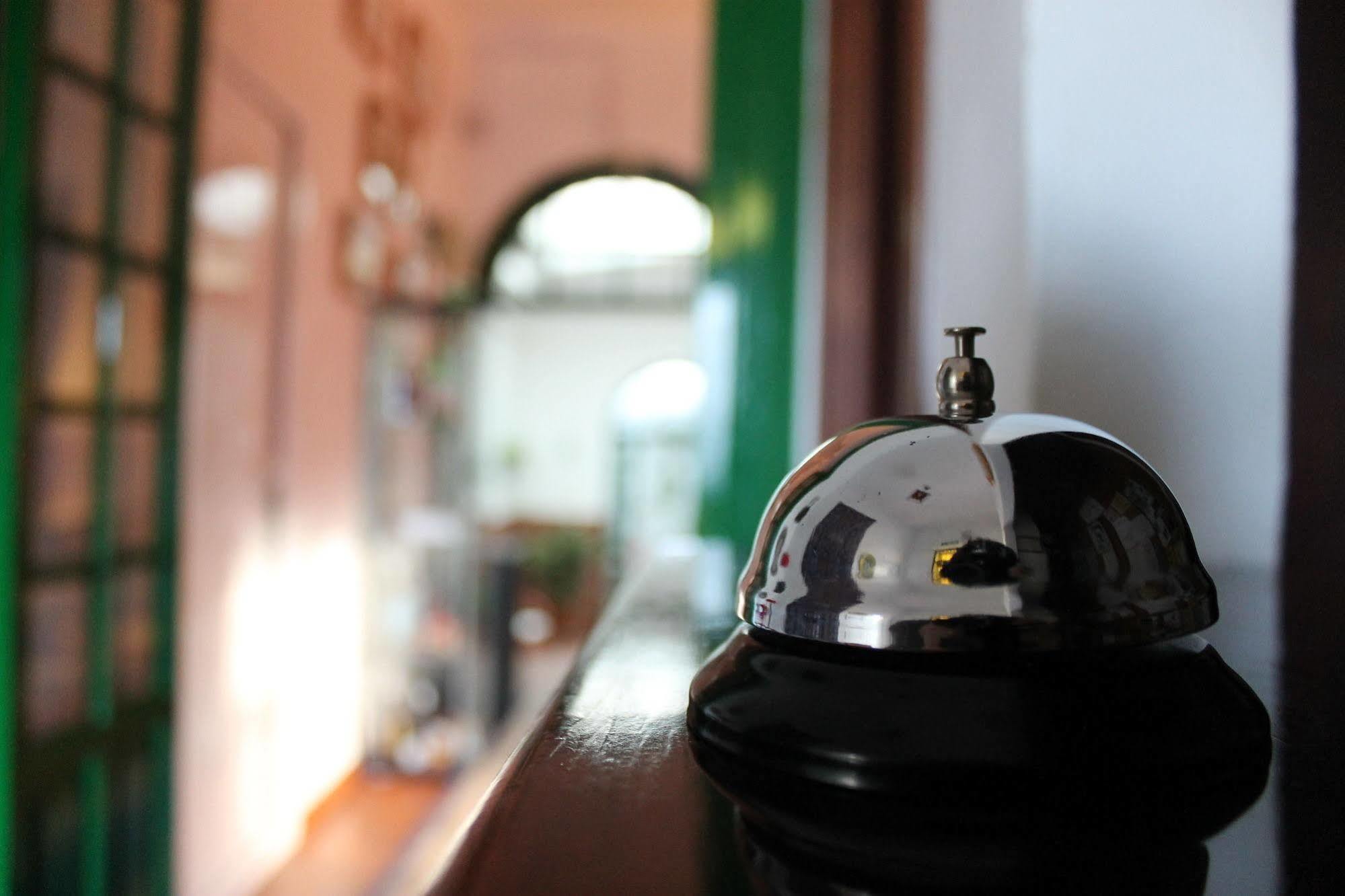 Hostal El Faro Чипиона Екстериор снимка
